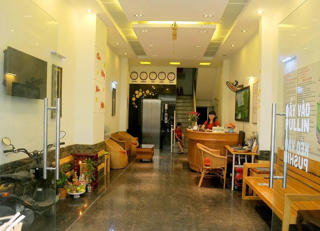 Queen 2 Hotel Nha Trang